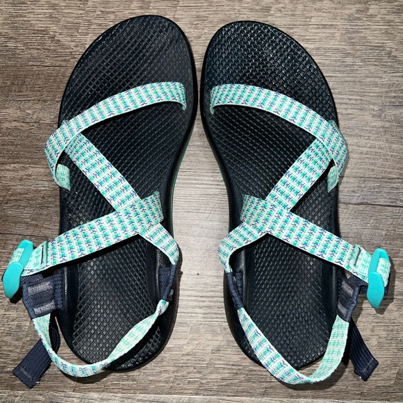 skechers like chacos